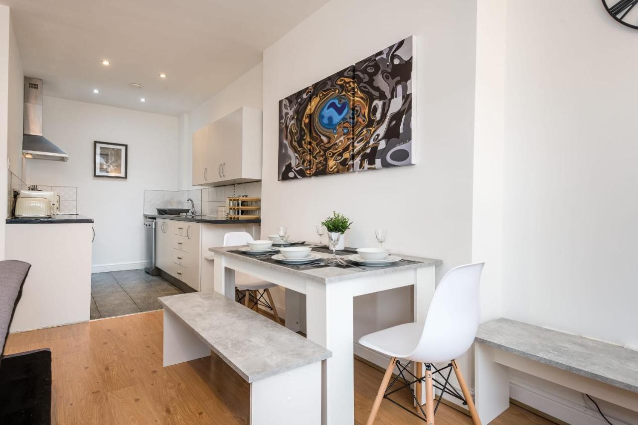 Superb Location, Lovely And Bright 2 Bed Apartment Liverpool Ngoại thất bức ảnh