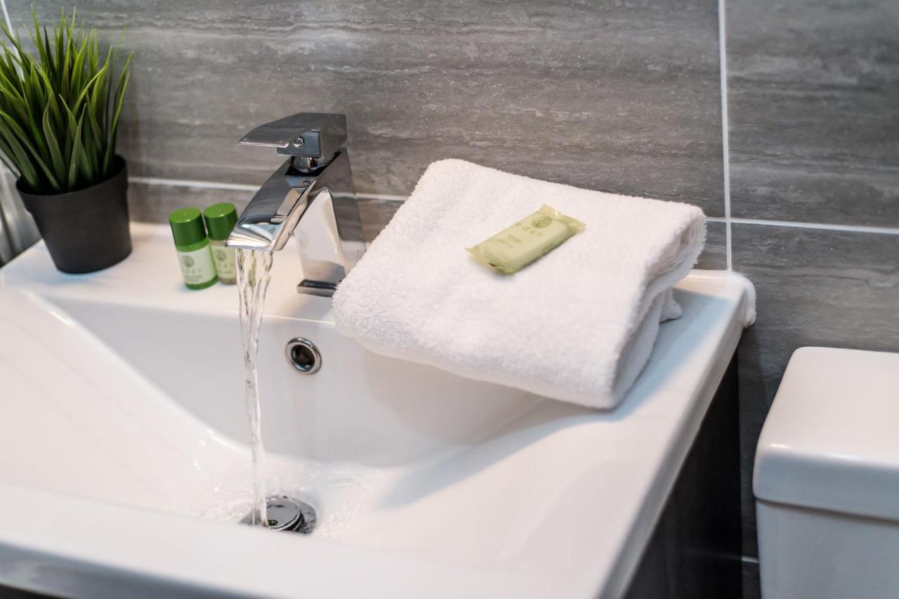 Superb Location, Lovely And Bright 2 Bed Apartment Liverpool Ngoại thất bức ảnh