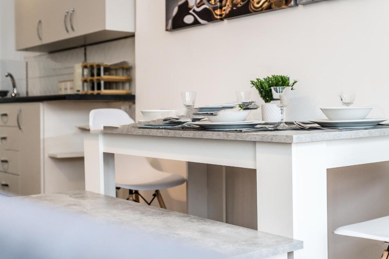 Superb Location, Lovely And Bright 2 Bed Apartment Liverpool Ngoại thất bức ảnh